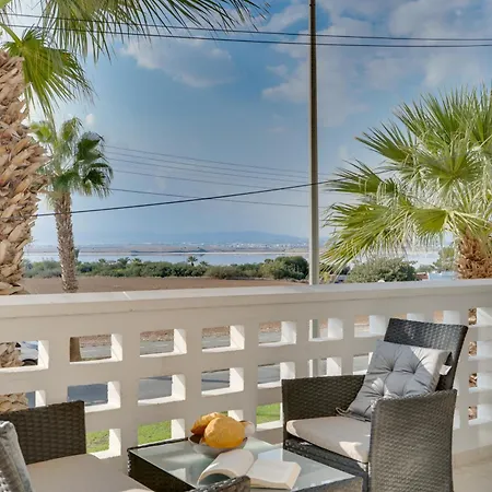 Tatil Evi Elisabeth Salt Views 200m From Makenzy Larnaca